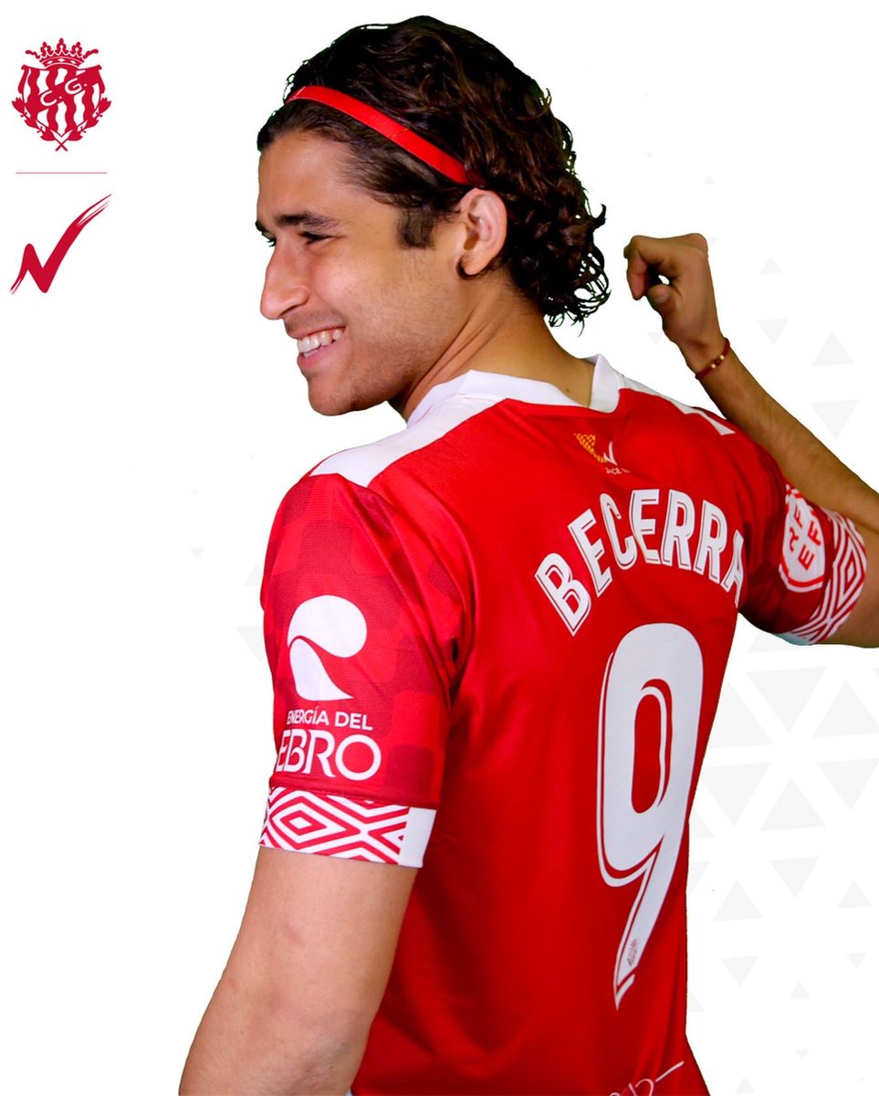 Encantado de llegar a este histórico club. Desde ya pensando en retribuir la confianza en el verde a partir de mañana! 
Los esperamos en el Nou Estadi a las 12h‼️

#FinsAlFinal #TocaNàstic