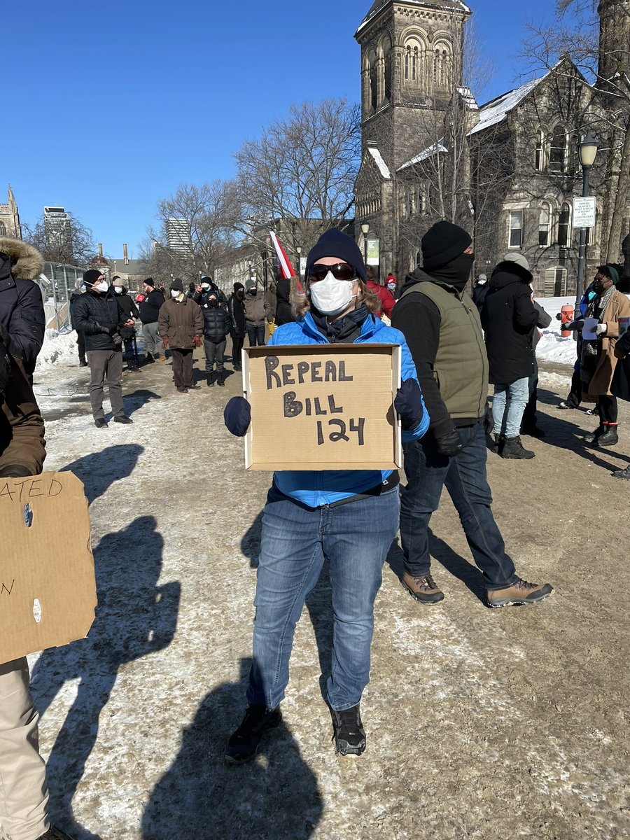 hayssamhulays's tweet image. Marching In support of healtcare worker, access to healthcare, and to saying no to hate. #TorontoConvoy #RepealBill124 #MedicareForAll