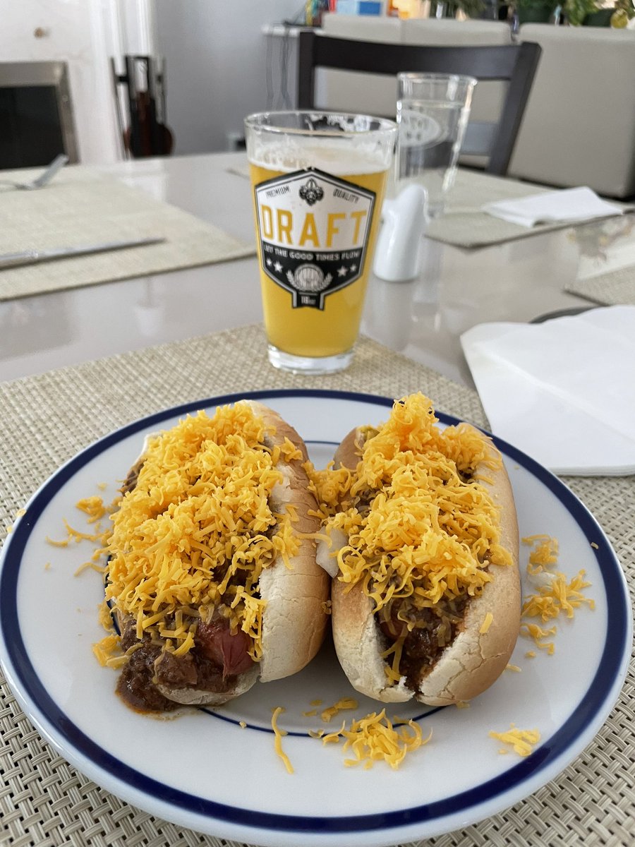 #SuperBowl practice is on. #WhoDey #Bengals <a href="/Skyline_Chili/">Skyline Chili</a>