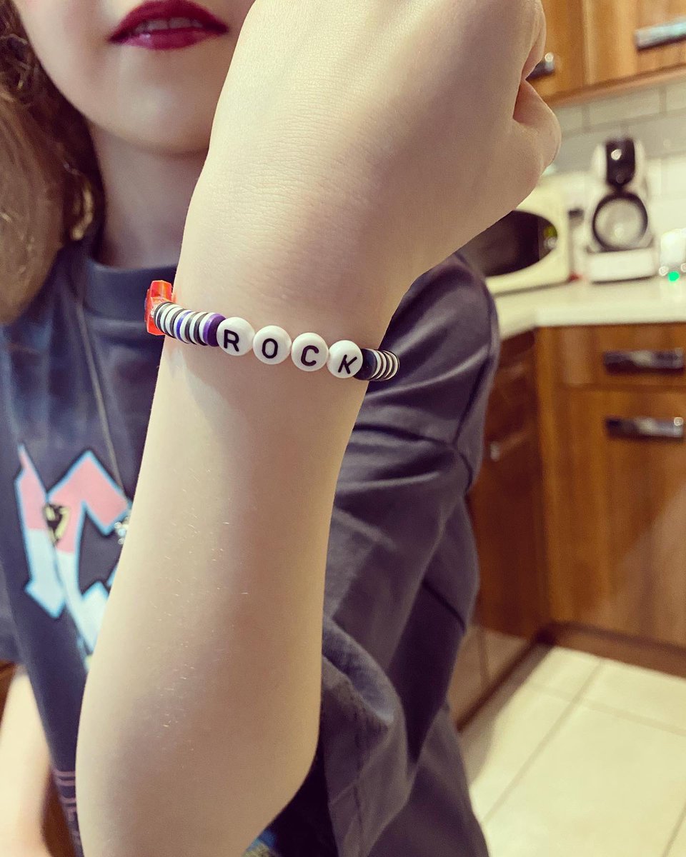 vicky62312891's tweet photo. My little rockstar 😍
Even made her own bracelets for the day!💕 https://t.co/K0y2gbe2UP