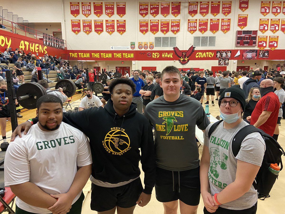 CoachJPWilson's tweet photo. Ready for Regionals! #BarIsLoaded #Powerlifting 🏋🏼♂️💪🏻@GrovesAthletics https://t.co/a3JFo3pPYY