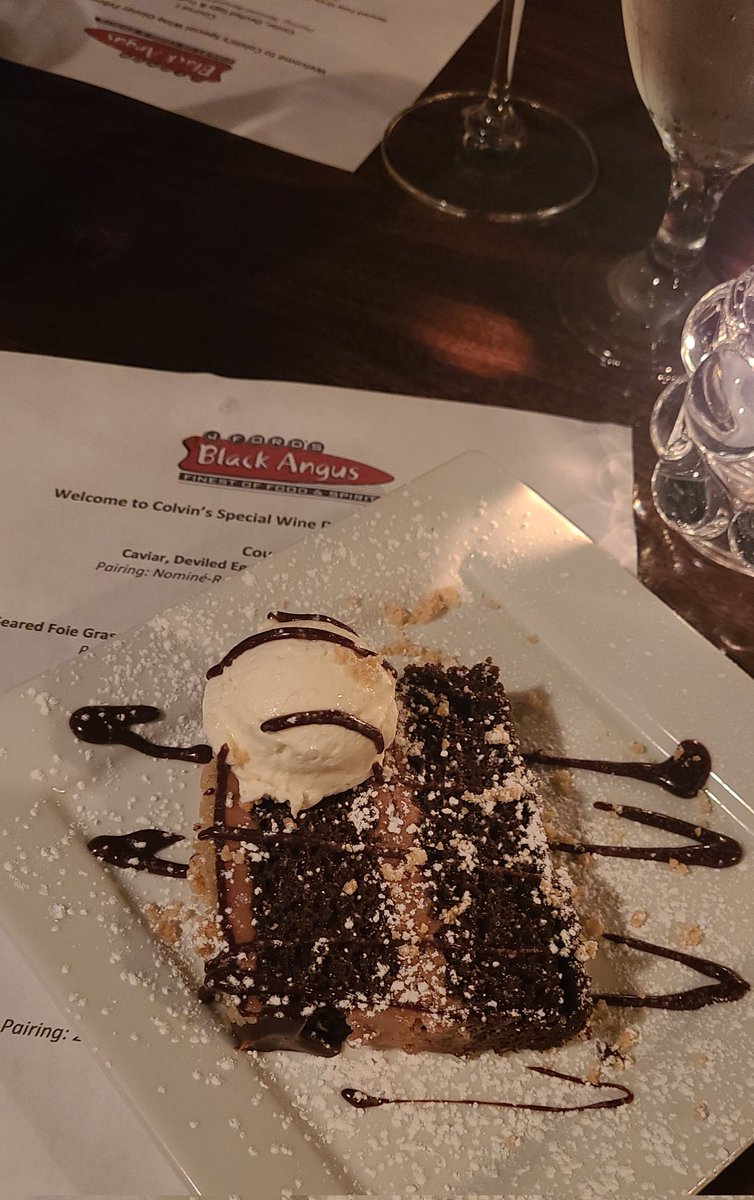 Work Christmas dinner, wine tasting, fantastic food. Such an amazing experience!
#jfordsblackangus #dinnerparty
#betterlatethannever #wine #Foodies