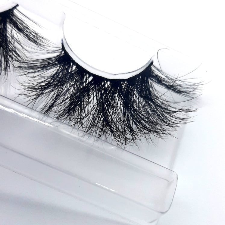 TheTrioBeauty's tweet photo. Use the code LASHLOVER to get $5 off your purchase of 4 pairs of lashes 💕

https://t.co/6NyxKgutxp https://t.co/jzmkRwYNic