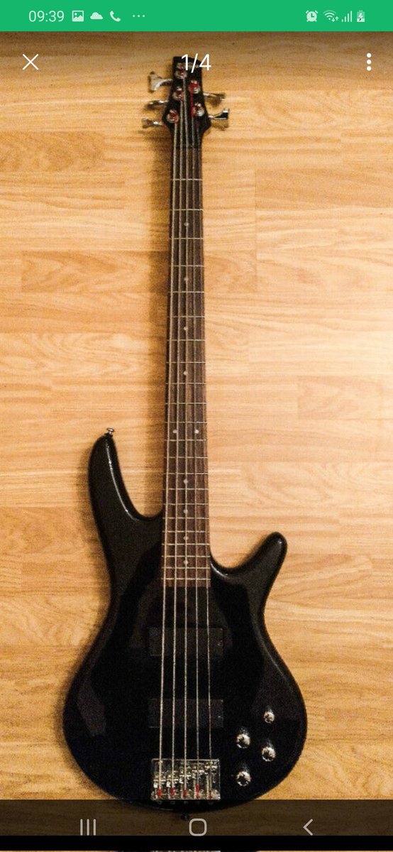 Please do not use @Hermesparcels this is what they think is an acceptable delivery. #deliverfail #deliveryfails #hermes #epicfail it would be difficult to damage it this bad and it was well packaged, last photo is before delivery.