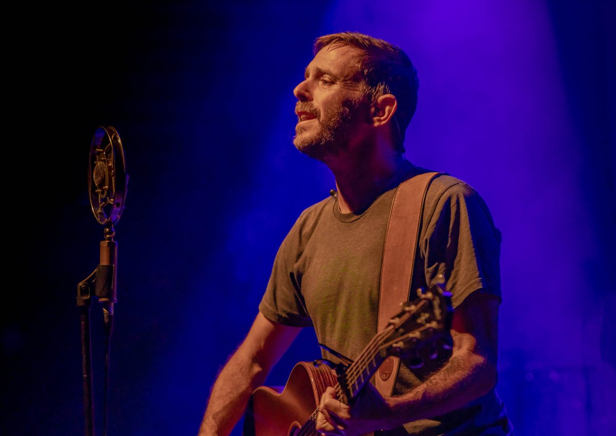 The Resilience of Toad the Wet Sprocket in Disposable Times
audiojuju.com/toad-the-wet-s…
#ToadTheWetSprocket #GlenPhillips #StartingNow #NewMusic