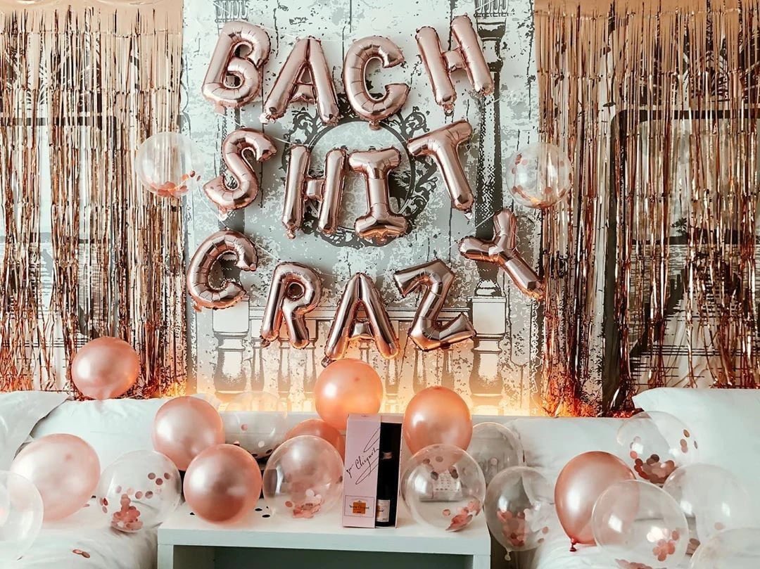 BindingTwoCrows's tweet photo. Please enjoy the drinks and snacks. Along with little party favors. #BachShitCrazy https://t.co/qLiqjBFwBR