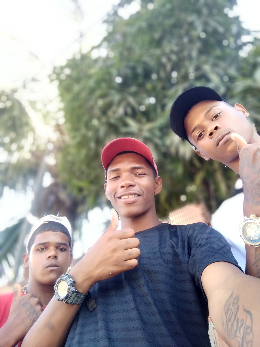 TremCristal's tweet photo. Ezito noos plano es queridinho do chefe #TropaDohomem 🐿🐝🅱️〽️🥰🌏🚩🥋🎶❤ https://t.co/cjH2UdCdcQ