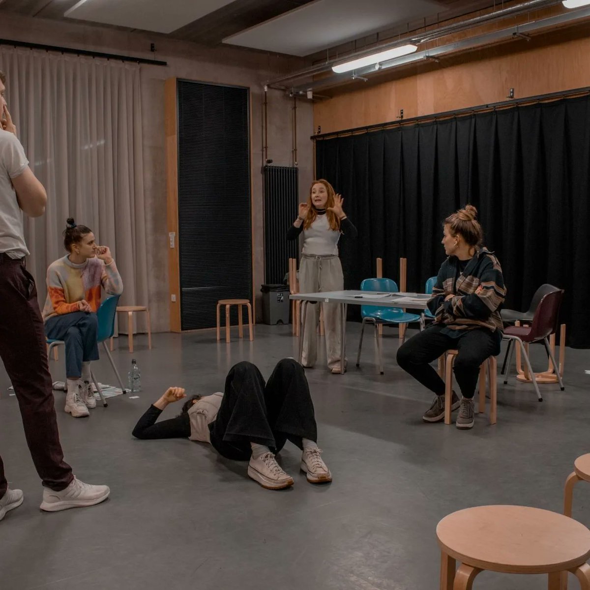 Rehearsals are underway and they are as silly as can be !!! What a incredible bunch of actors showing how creative they are!
Link to tickets in the bio. They are pay what you can ☺️ if you can't make the show and still want to support, check out our Kickstarter in the bio too.