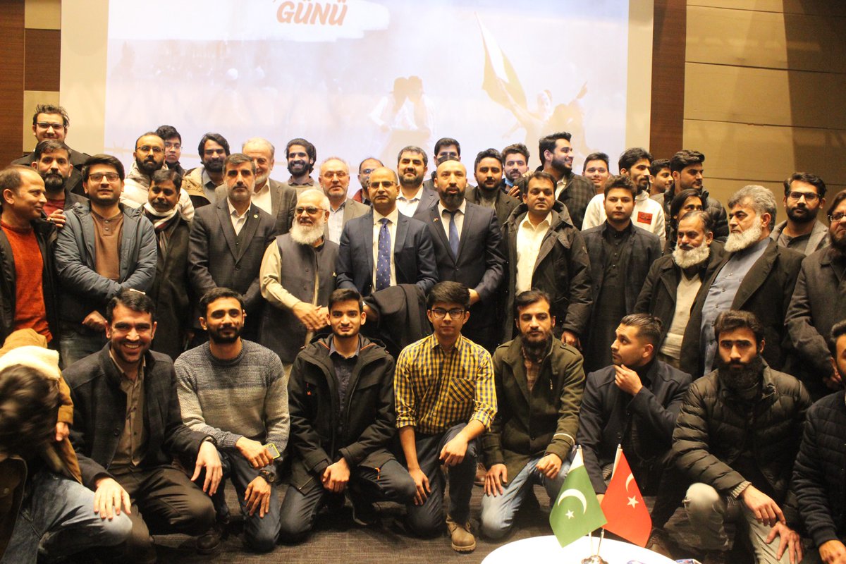 AbdullahZMir's tweet photo. Pakistani Students in Turkey (PAKSTURK) organised an informative session on Pakistan Solidarity Day under the theme of "Renewing our Pledge to Kashmir".
We are thankful to the participants
#IAmKashmir
#PakistanTurkey
#PakistaniStudentsinTurkey https://t.co/gNFN8pJJNm