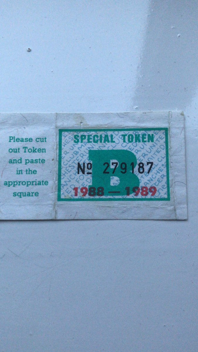 davewebb1968's tweet photo. The much sought after special tokens back in the day #ManchesterUnited #ManUtd https://t.co/haUS0j1ekT