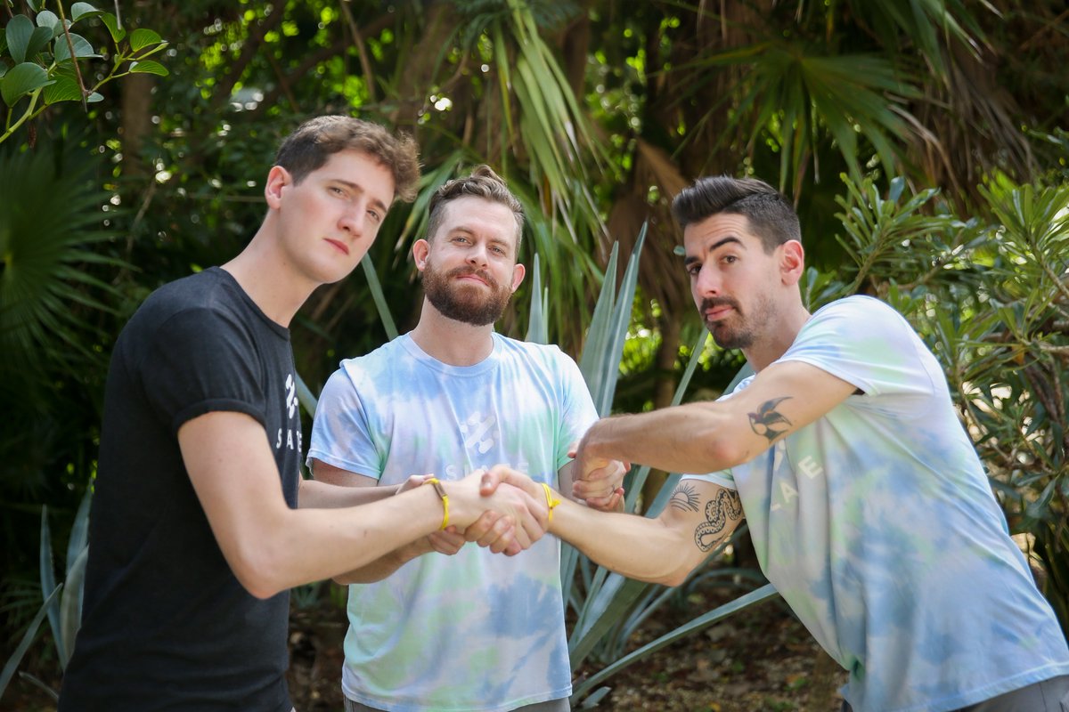 True partnership is the foundation of any good business.

Thankful for my Slate co-founders Will (<a href="/caipivida/">Will Brooke</a>) and Michael (<a href="/TheMikeHorton/">Michael Horton</a>).