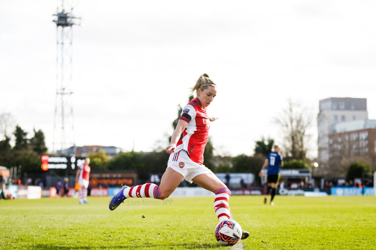LiamAsman's tweet photo. So nice to finally be pitchside at Borehamwood. And a lovely day for it!

@ArsenalWFC 1 - 1 @ManUtdWomen 
📸: https://t.co/3pPaxqaAtw
@spp_agency https://t.co/JDueb7mDQQ