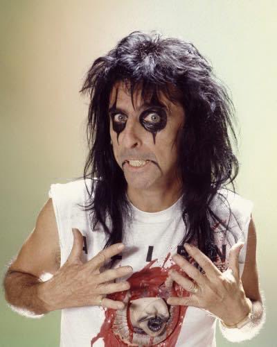 musicaddictmag's tweet photo. Happy Belated Birthday to @alicecooper. The rock legend turned 74 yesterday!

#alicecooper https://t.co/sWr8hgrcQP