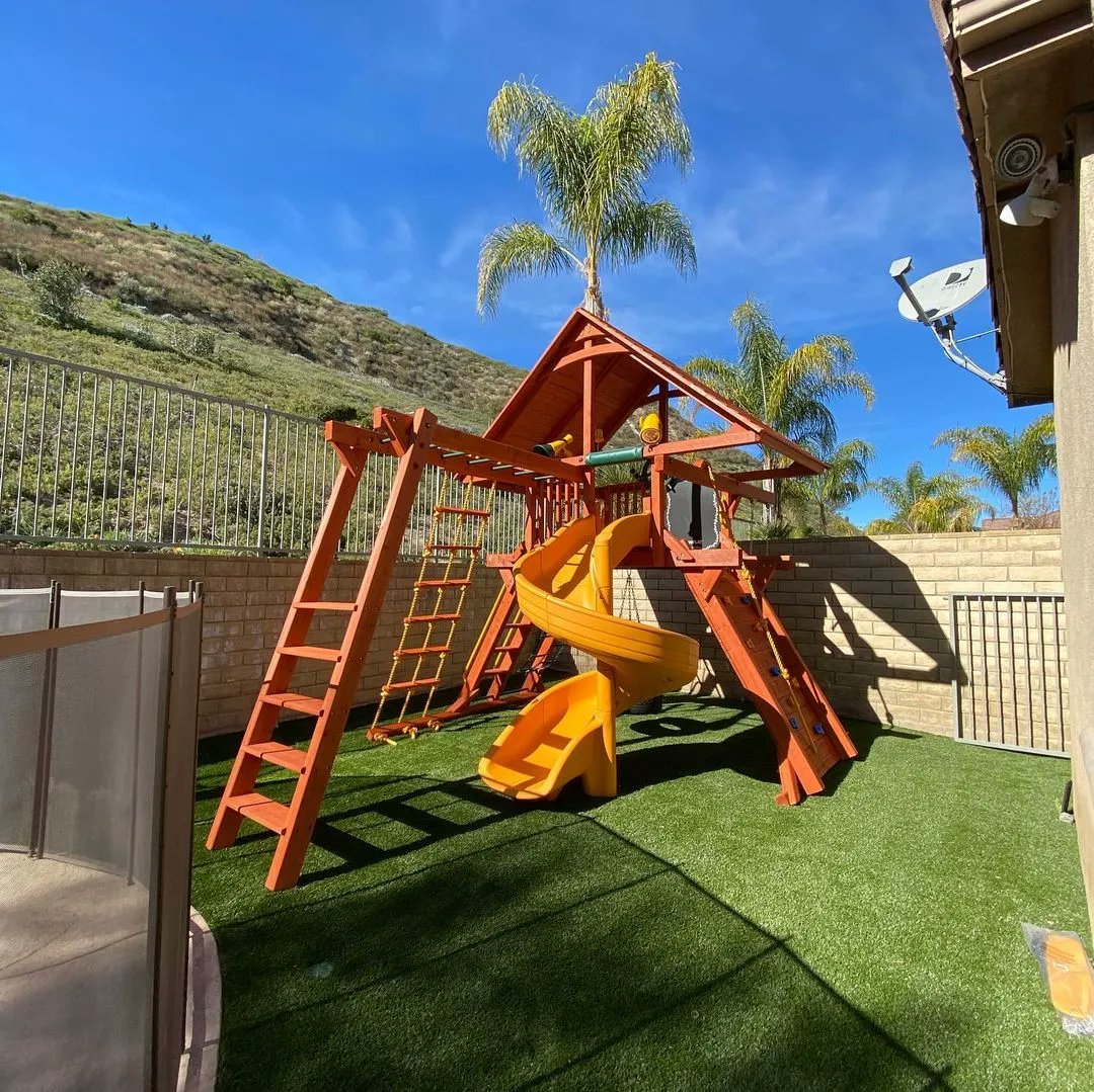 What are your plans for the weekend?... Maybe looking/dreaming of a  Backyard Playset. Installed in Stevensons Ranch, our Outback 6 Ft. is one-of-a-kind and always customizable.  
#PlaygroundWarehouse #WeBuildFun #Calabasas #StevensonsRanch #WoodplayPlaysets #Playset #Swings