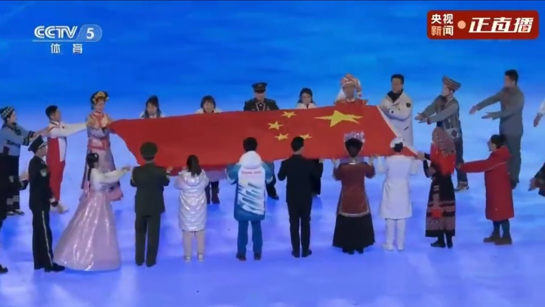 cultureCHN's tweet photo. 中国朝鲜族人口为1830929人（2010年），主要分布在吉林、黑龙江、辽宁东北三省。此外，还有14.8万多朝鲜族散杂居于北京、山东、内蒙古、河北、天津等地。
  2008年6月7日，朝鲜族服饰经国务院批准列入第二批中国国家级非物质文化遗产名录。
#中国朝鲜族 #朝鲜族 https://t.co/C6I75p9YAb
