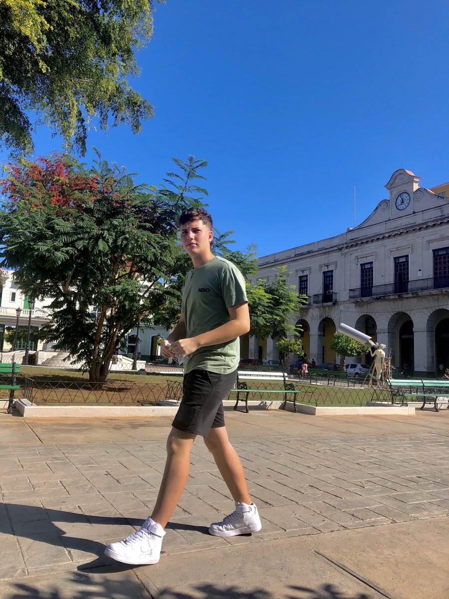 perdomo_bryan_'s tweet photo. En Instagram primero y luego aquí ☠️
https://t.co/6fvQs0igDR https://t.co/LiTHWNvL17