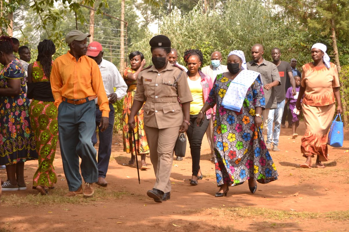Earlier today, I held grief with the family and friends of the late Revrend Patrick Kusimba at Indangalasia, Busotso East, Lurambi Constituency. I urge y'all to support <a href="/WilliamsRuto/">William Samoei Ruto, PhD</a> and vote for me as your next Women Representative.
Uhuru Tononoka 
#SaveRyan #LetsFixKakamega