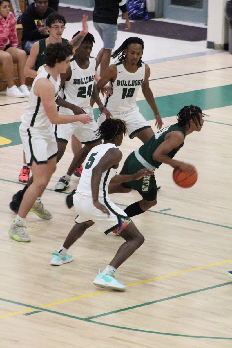 Just finished up my last regular season of basketball i don’t know how to feel , it’s okay though track szn here we come 😁😁..