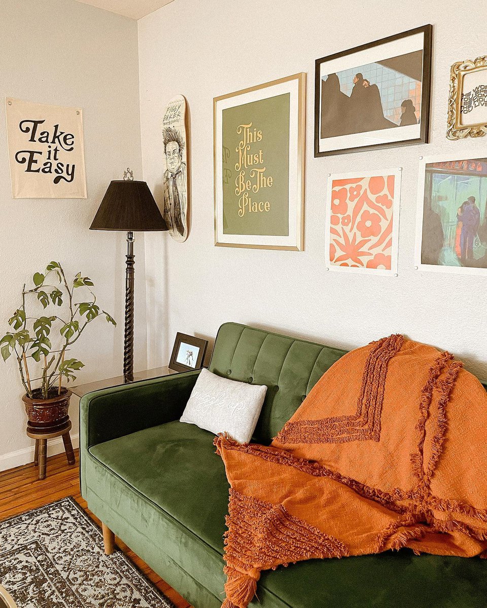 The green and orange is just... 🙌

Photo from tristentbarnes
Featuring "This must be the place (Retro) " by socoart and "A Couple on the Escalator" and "Happy Shoppers" by Holly Warburton
