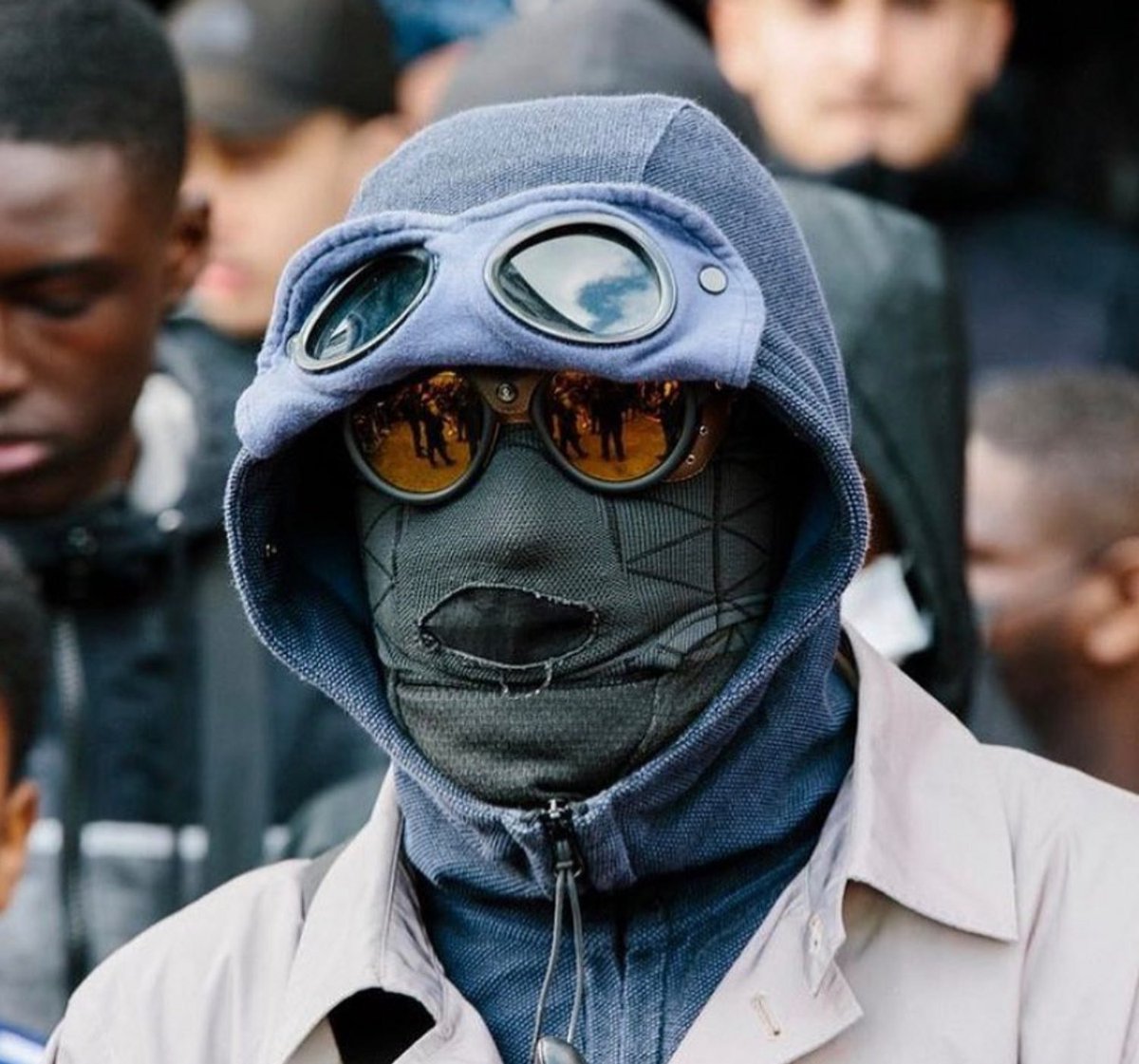 ShadesFrance's tweet image. 🚨🚨HAMZA x KEKRA

Les deux artistes sont ensembles en studio !!