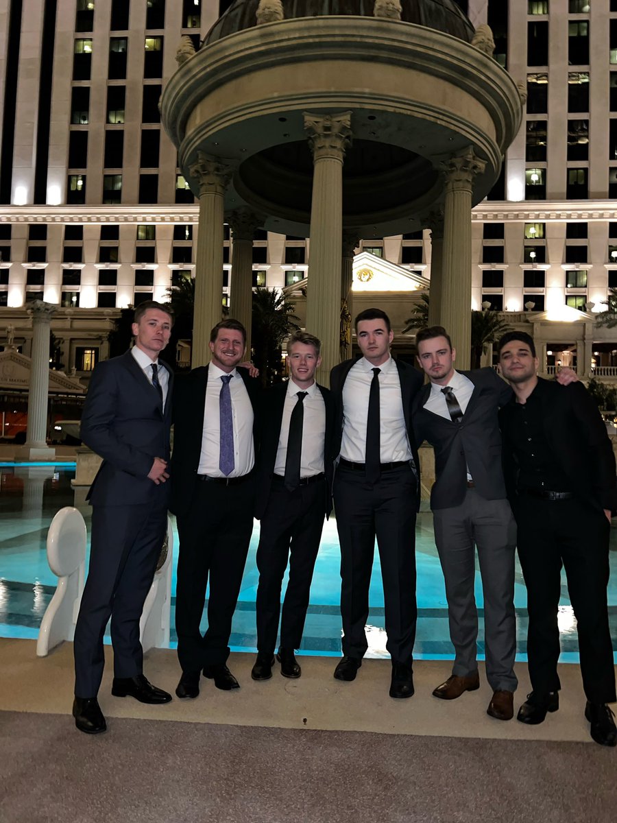 DBree (@drew_invests) on Twitter photo 