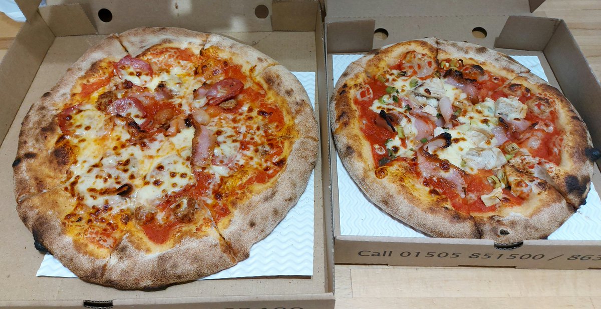 Ace <a href="/angelinis_pizza/">Angelini’s Pizzeria</a> 

A couple of cold slices left for the Breakfast of Champions tomorrow 🍕