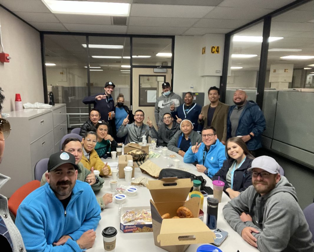 andrew_oum's tweet photo. Team Notorious Q1 meeting. Itβs an honor to lead a group of talented and selfless leaders! My managers team is the best! π₯πππ₯#Riverside3 @brianxjr @kdavies_ihx @IHXPacific https://t.co/mOShPJdOQn
