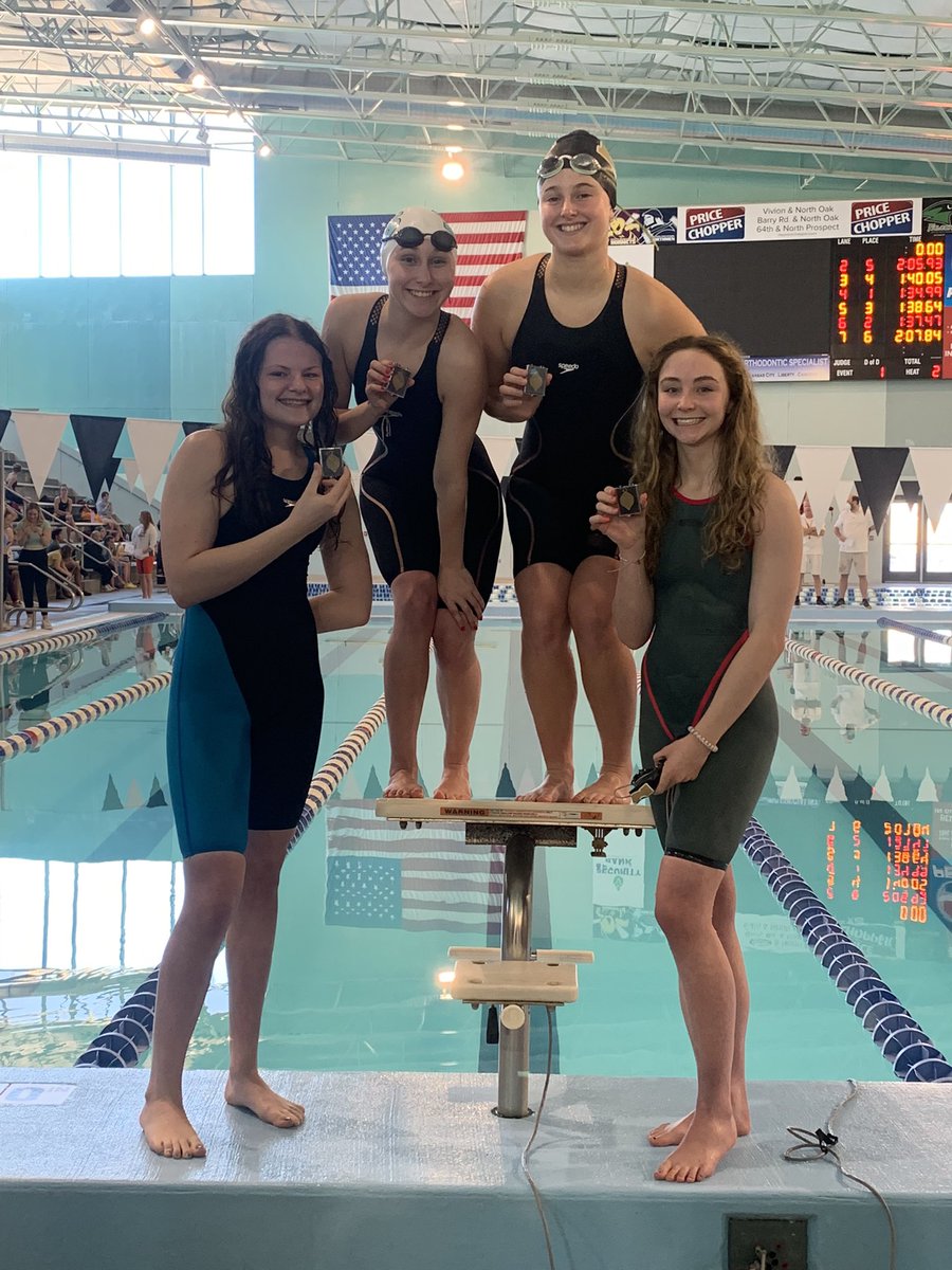 The 200 Medley Relay of Aiden Mellody, Paige Fries, Delaney Clark, and Alanna Green improve their time from yesterday with a 1:56.63 and medal 🥉!