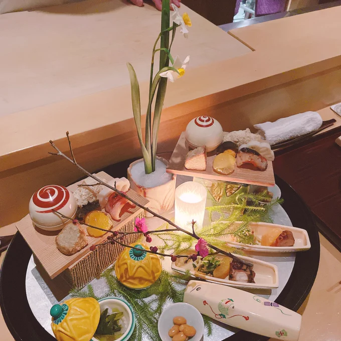 昨日友人に誘ってもらって行った晩御飯が「旨いばかりを集めたけしからん市」だったんですが、若い板前さんに「最近見た映画でおすすめありますか?僕は浅草キッドです」と話を振られ、「見ました。面白かったですよね」と浅草キッド話面白かった話をしながら「私のお勧めも出さなきゃ」と焦ってですね 
