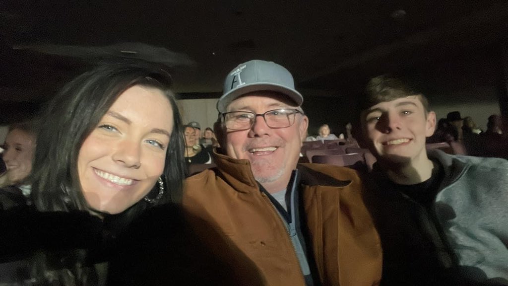 Tim Parsons tweet media