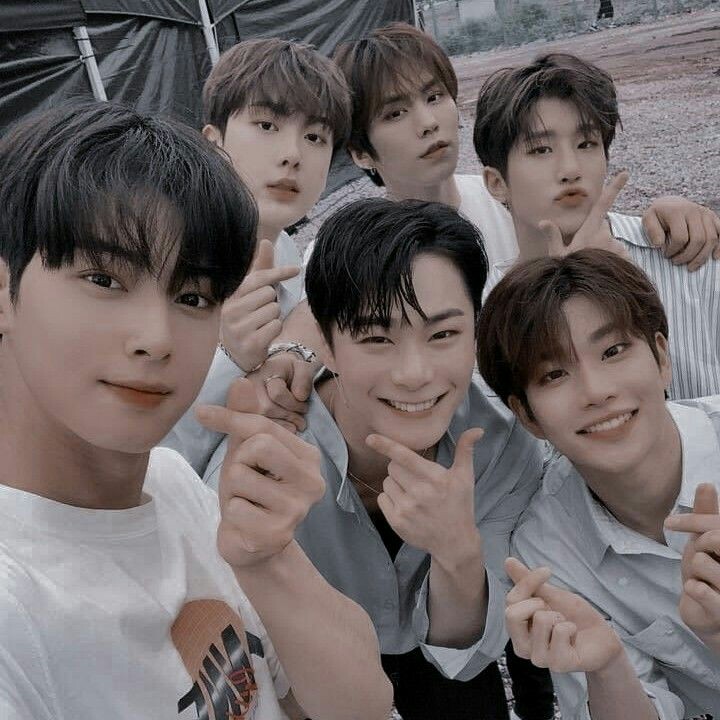 ash2beom_'s tweet photo. 38. Astro https://t.co/QzRGR8rIxS