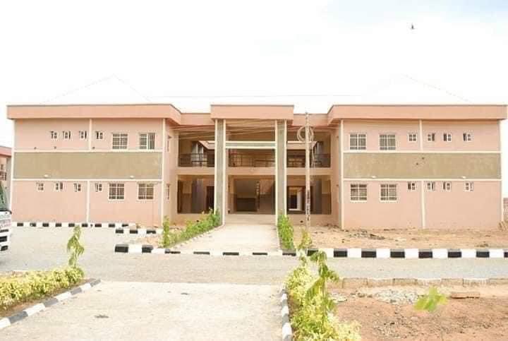 Senatortambuwal's tweet photo. Project matters:

This is a secondary school build and equipped by Tambuwal Administration in one of the Local government in sokoto state called GUDU Local government. https://t.co/SwWK51e6Wp