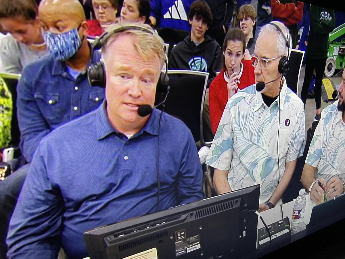 <a href="/ASCeventsvb/">ASC Volleyball Events</a> <a href="/HawaiiMensVB/">Hawaii Men's Volleyball</a> <a href="/StanfordMVB/">Stanford Men's Volleyball</a> <a href="/AthletesGoLive/">AthletesGoLive</a> <a href="/OGIO/">OGIO</a> <a href="/SpaldingEquip/">Spalding Equipment</a> <a href="/FirstPointVB/">FirstPointVolleyball</a> <a href="/MOLTENUSA/">Molten USA</a> <a href="/OutriggerReef/">Outrigger Reef</a> Congrats <a href="/WGarard/">Stephen Wade Garard</a> <a href="/FirstPointVB/">FirstPointVolleyball</a> on a great event! Thanks for all you’ve done to #GrowTheGame on the Men’s side. <a href="/NCAAMVolleyball/">Howard James</a> <a href="/OGIO/">OGIO</a> <a href="/MOLTENUSA/">Molten USA</a> <a href="/Spalding/">Spalding</a>