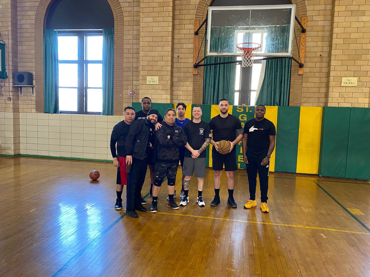 PPD17Dist's tweet photo. Today at #St.Gabe's #saveourboys played against #philliesfinest #17thDist @PPD01Dist @SenTonyWilliams @PPDRecruitTrng @PPDCommish. Game score 63-59 😩(we lost lol). We thank Lynn Wilkins for always presenting an opportunity to be engaged w/ our community. #youngchancesfoundation https://t.co/RyuHXxvMnL