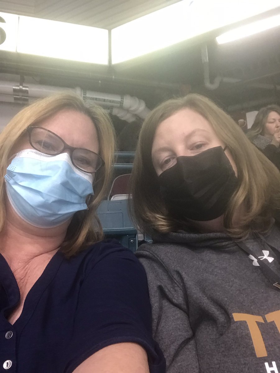 Seaglass_71's tweet photo. Section 16 row I seats 3&amp;4 #subwaytweetyourseat #ABtitan https://t.co/N4tQfp5bD2