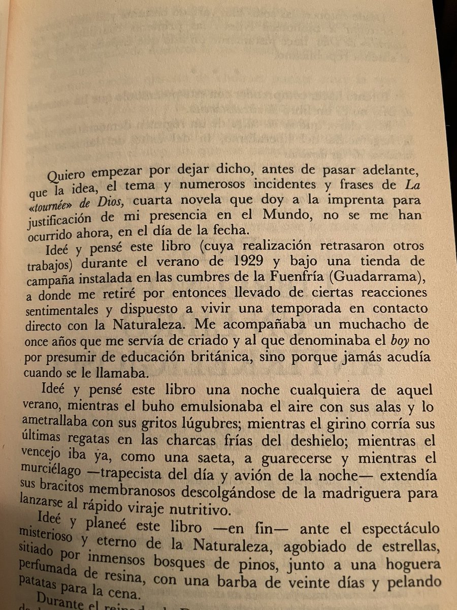 marapivel's tweet photo. Segundo párrafo y primera carcajada. Esto va a ser un no parar, lo presiento… Las ganas que le tenía yo a #LaTournéedeDios #elboy https://t.co/95xPE1qxxW
