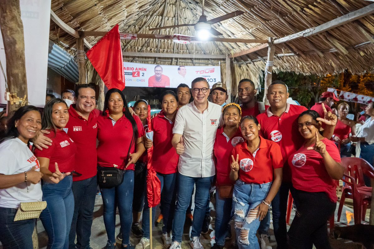 fabioaminsaleme's tweet photo. San Nicolás de Bari gracias por tanto cariño ♥️
¡Vamos por más! 🚩
Amigos de Angie Genes, ex aspirante al Concejo de #Lorica, firmes en la batalla 💯 con el #ModoL2🚩 #ModoTous 🚩 @JocheTous
#EsConHechos 🇨🇴
#FabioAminSenador 🚩L2 https://t.co/DU8ykFDFen