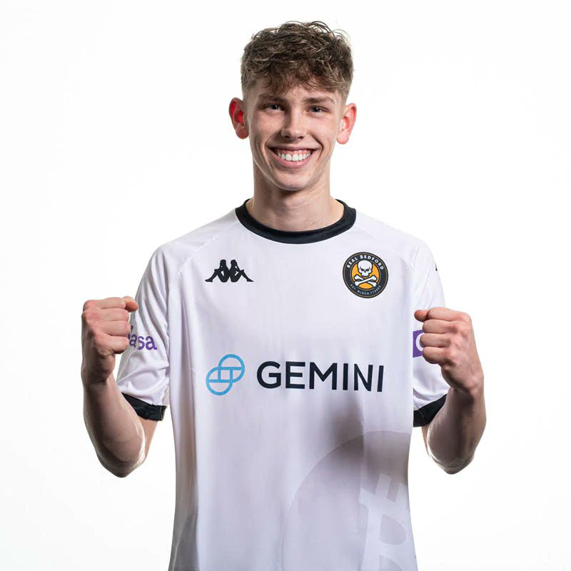 PeterMcCormack's tweet image. Shirts are now available for pre-order on the @realbedford website. 

We have a limited first run of shirts while we test the store, demand and logistics.

Adults and kids sizes available.

shop.realbedford.com