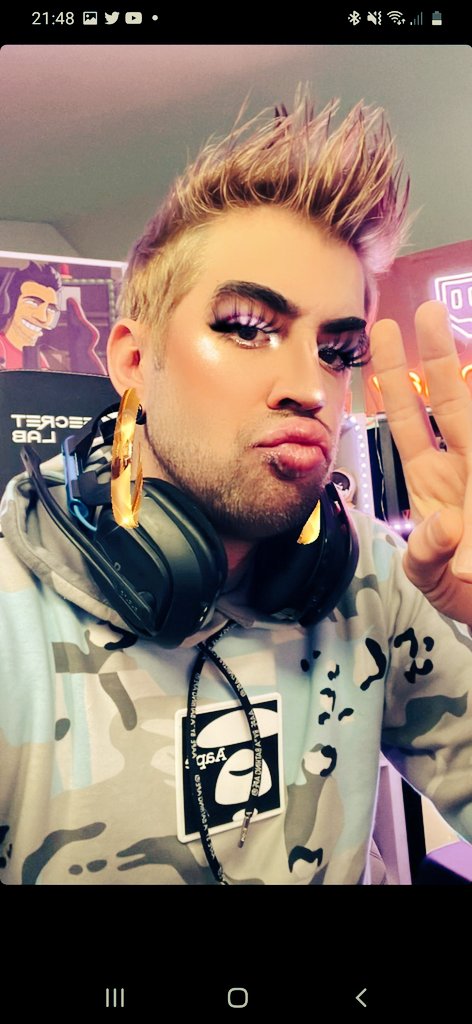 gonahx's tweet photo. @TanizeN @auronplay La mas guapaa d k sii 😘💅 JAJSJ https://t.co/Eg8qbrrDOT