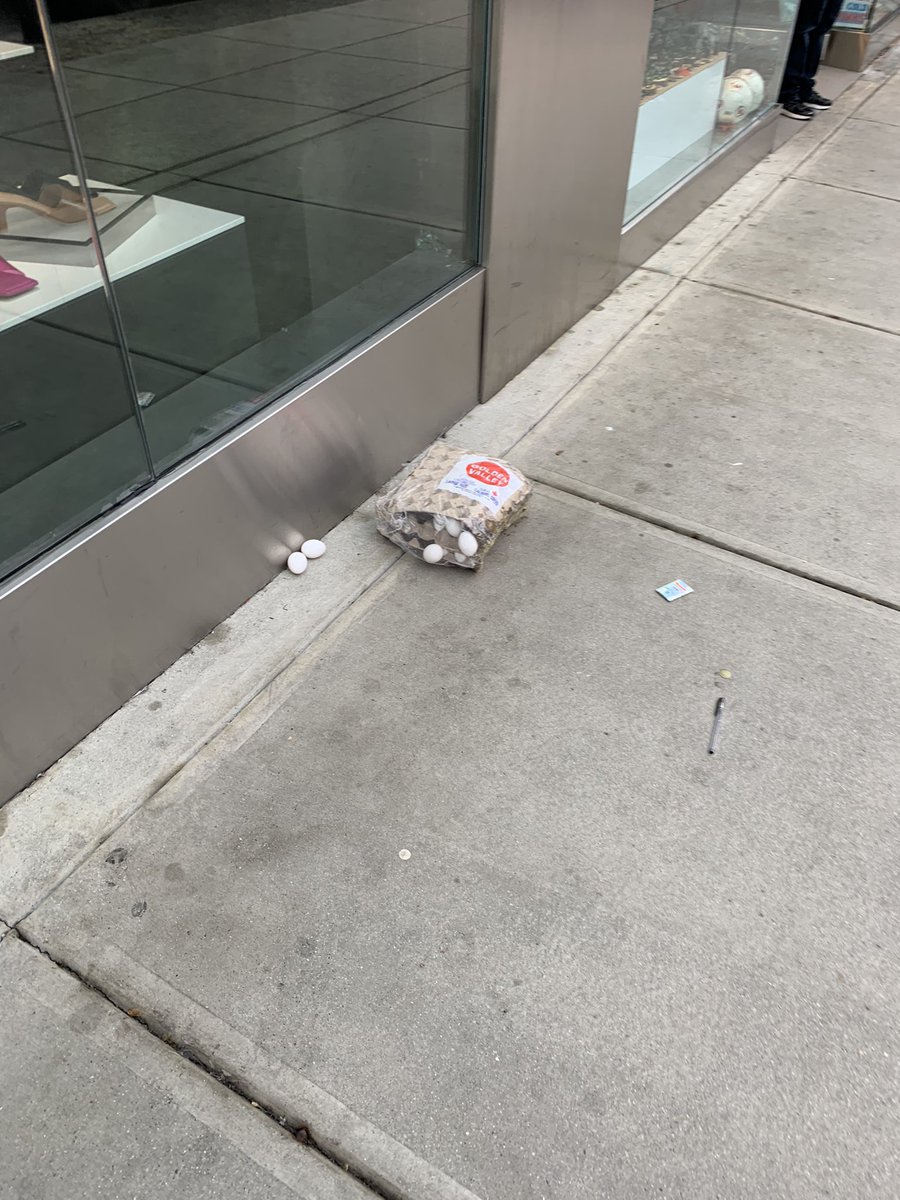 dr damus tweet media