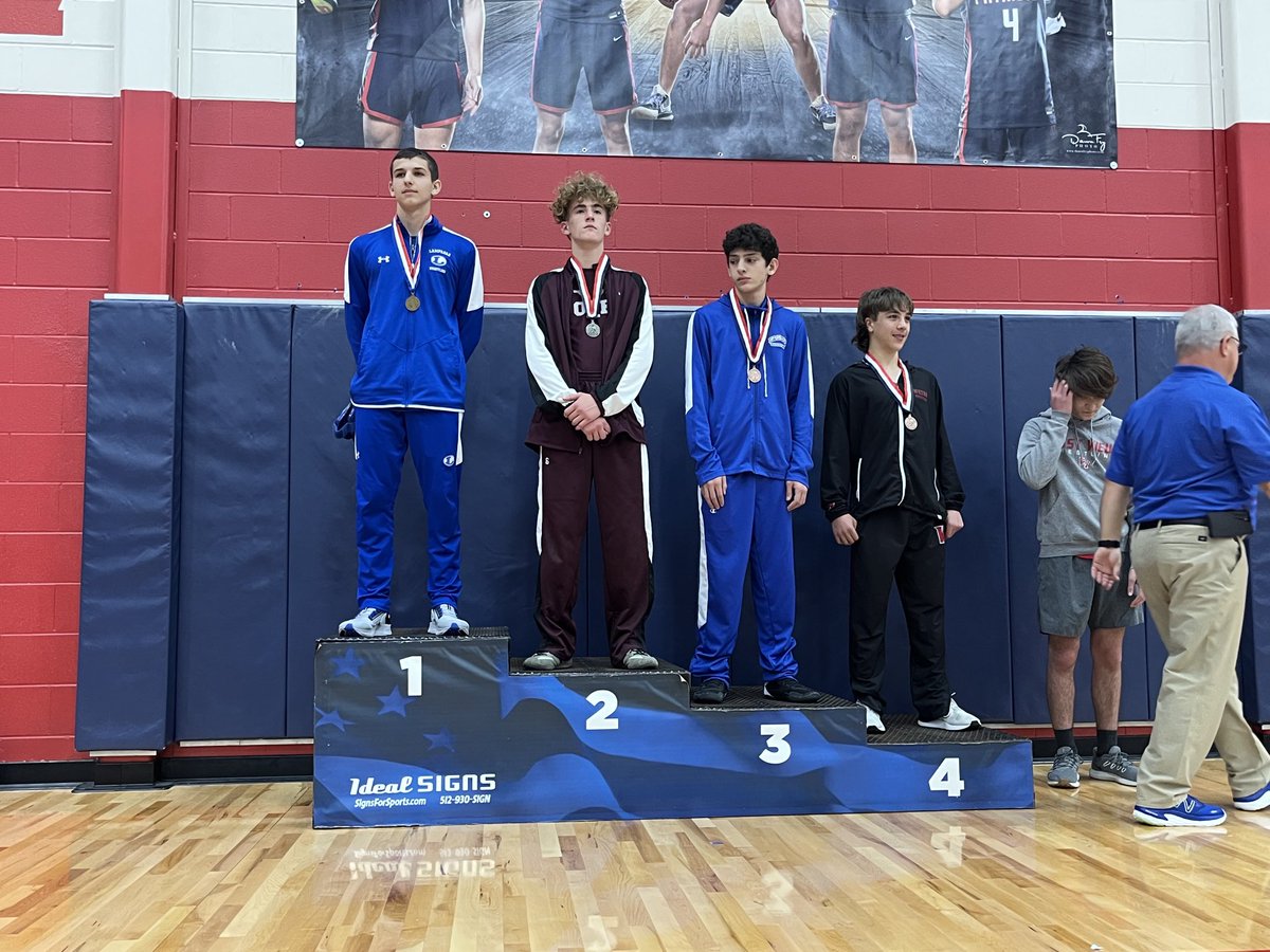 Weiss Wrestling tweet media