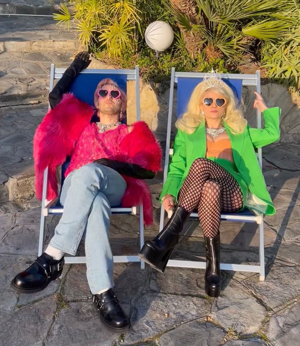 lrdlbot's tweet photo. se non state votando 13 cosa state facendo #Sanremo2022 https://t.co/sbu5q0AJOr
