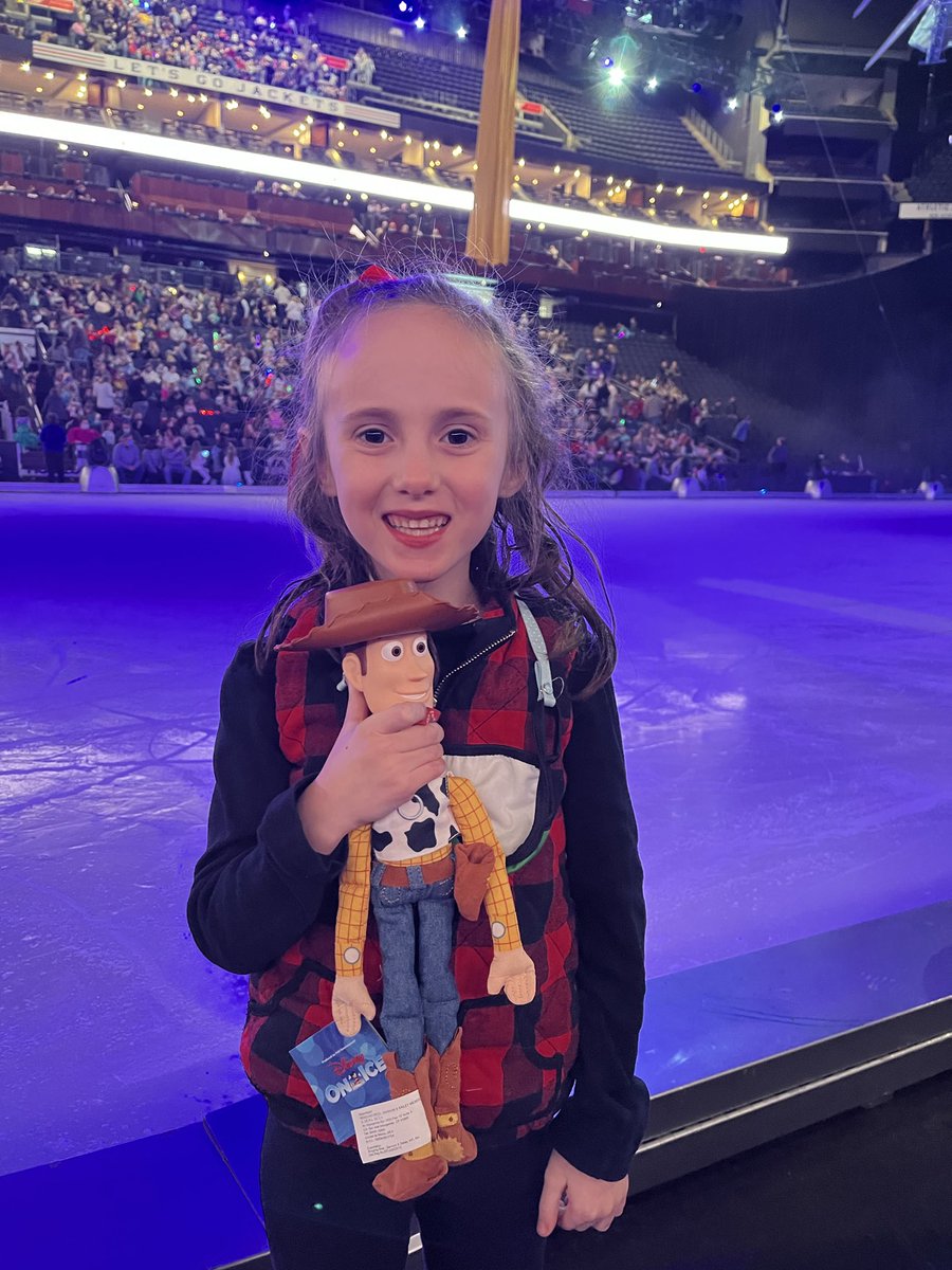 #DisneyOnIce