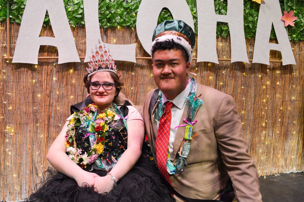 tooeleschools's tweet photo. Last night Sean Petaia was crowned Mr. Amazing and Lisa Stuart won Miss Amazing in the 10th Annual Mr. and Miss Super Amazing Pageant. Special thanks to judges Julie Flemming, Kendall Thomas, @AbbyPalmerCox and Miss Utah Sasha Sloan. Thanks to all who helped the event be #AMAZING https://t.co/hnHhTnQeHm