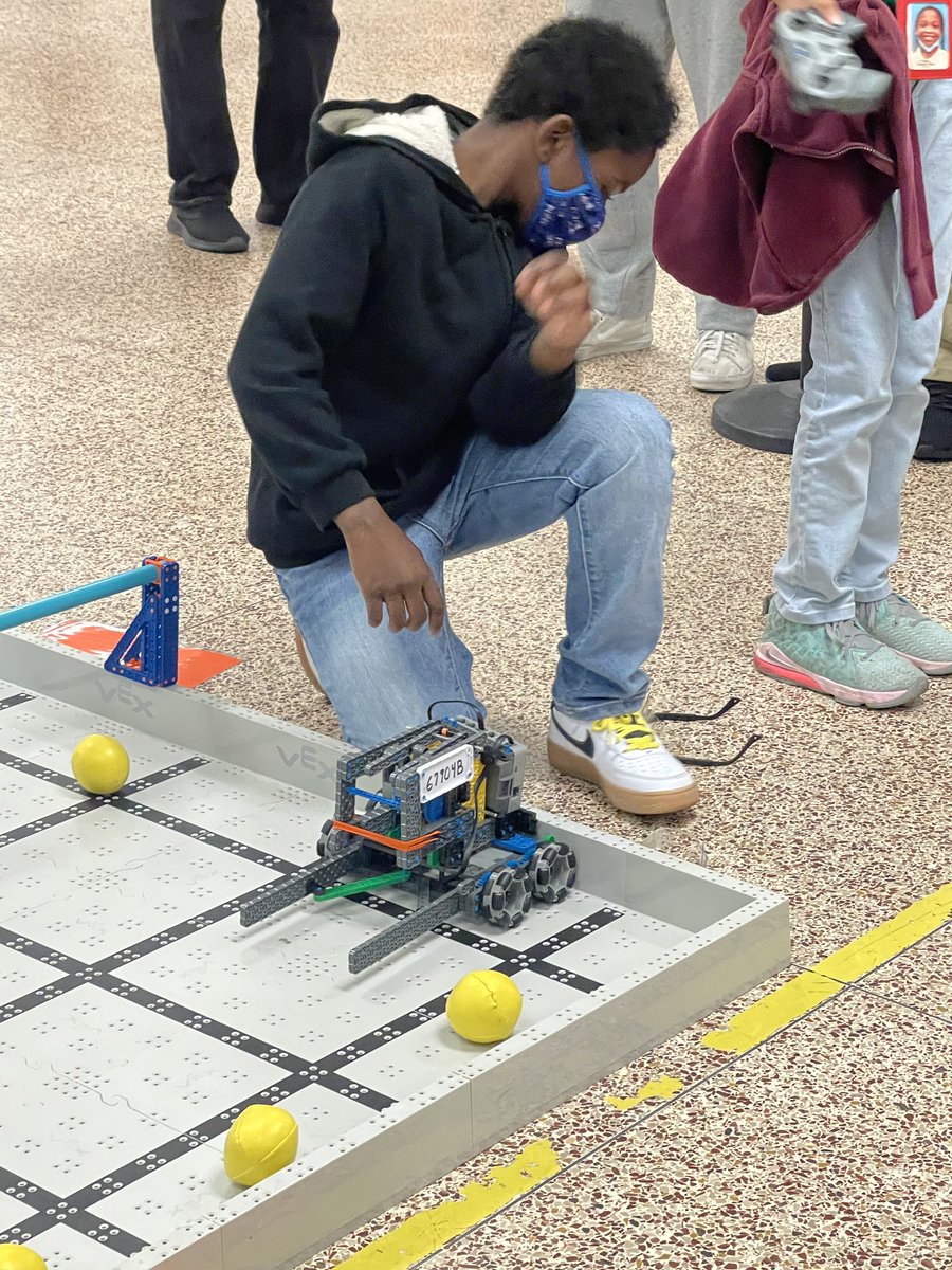 HDMcMillan's tweet image. Special thanks to all of todays participants. We had a wonderful time at our 2nd Annual STEM Squad VEXIQ Competition. We will be right back at it tomorrow! #STEMis
