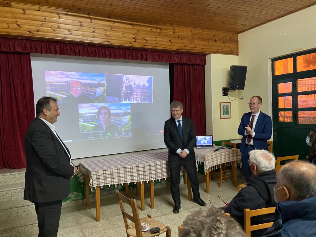 EU_MarioNava's tweet photo. Visited St George cathedral in #Kormakitis & met members of #Maronite community who play an important bridge building role btw the two main communities in #Cyprus. Glad to discuss their plans for the #EU funded Cooperation Centre as a hub for education in cooperation with @UWCint https://t.co/gN8IHGvW92