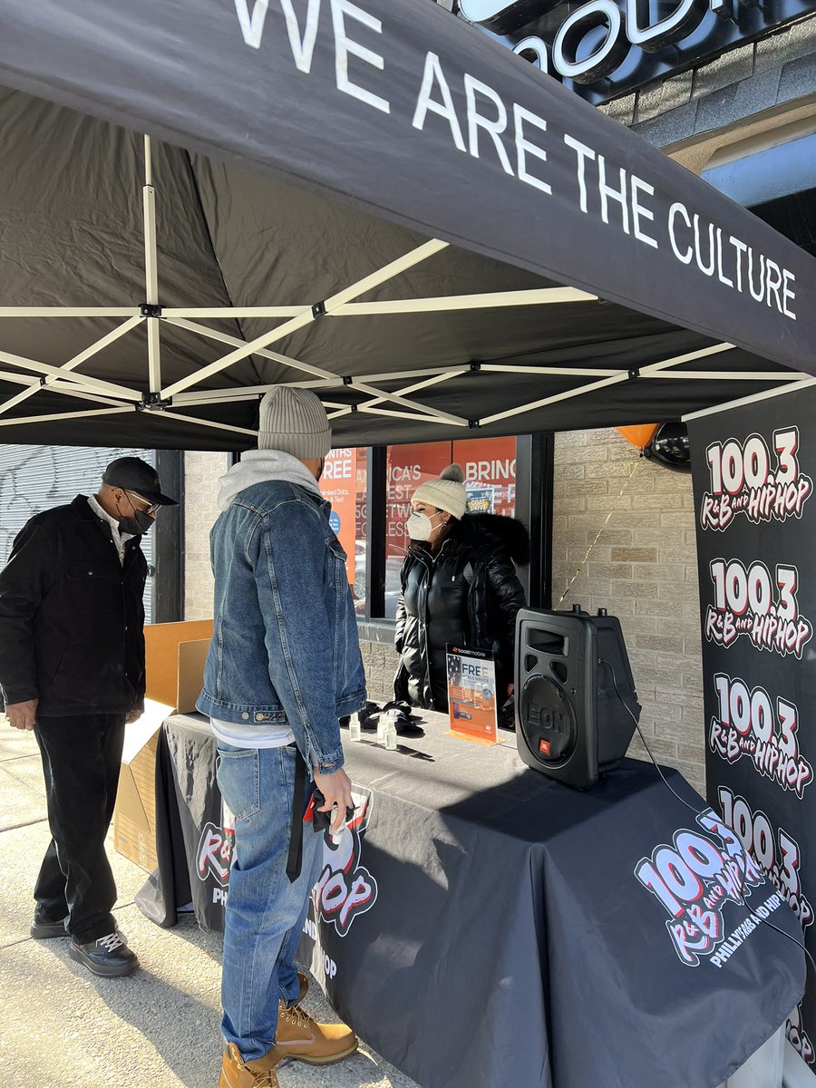 invinzcible™ (@vtruongcao) on Twitter photo We had a day! Shoutouts to everyone that came out to support #KeepPhillyWarm #CoatDrive 🎉🔥🧥🙌🏽 #PhillyEvents #BoostJawns <a href="/rnbphilly/">NAER ProtocoI</a> <a href="/minasaywhat/">MINA SAYWHAT</a> We had a day! Shoutouts to everyone that came out to support #KeepPhillyWarm #CoatDrive 🎉🔥🧥🙌🏽 #PhillyEvents #BoostJawns <a href="/rnbphilly/">NAER ProtocoI</a> <a href="/minasaywhat/">MINA SAYWHAT</a>