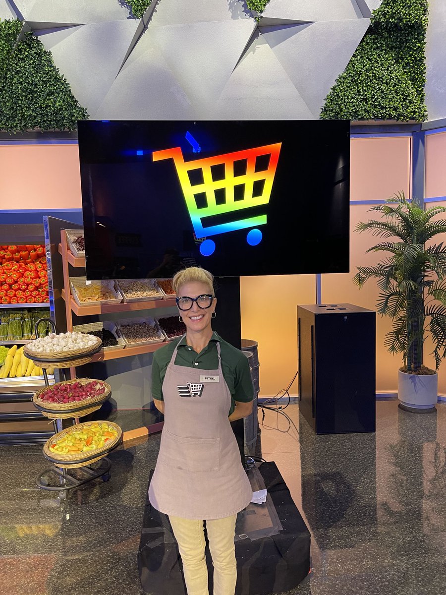 BethelCaram's tweet image. Stuck inside this weekend? Catch up with the awesome contestants and fun in season 2 of Supermarket Sweep on Hulu! ⁦@SuperSweepABC⁩ ⁦@hulu⁩ #gameshow