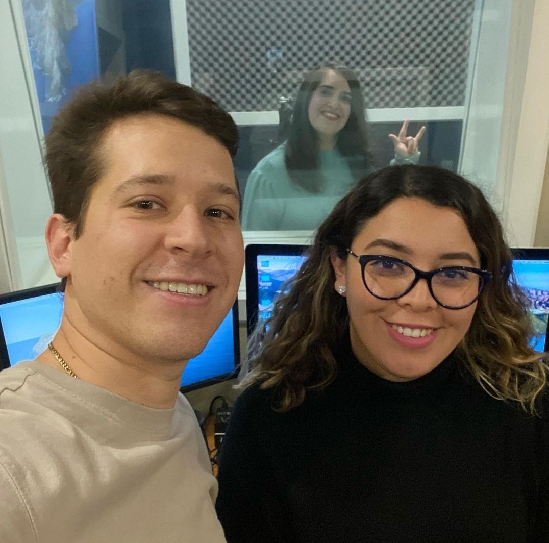 Daanyarce's tweet image. #doblaje y #LocucionComercial
#VisualAds

3 de febrero 2022
🎙️💛