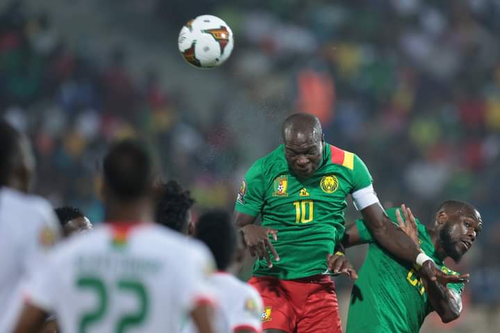 JaridaRadio's tweet photo. Dan wasan Kamaru Vincent Aboubakar ya zama mutum na uku a tarihin Gasar Cin Kofin Nahiyar Afirka da ya ci kwallo 8 a gasa daya. Shi ne kuma dan wasa na farko da ya yi hakan tun 1974. 
(Hoto: Kenzo TRIBOUILLARD / AFP)
#AFCON2021 #TeamCameroon #TeamBurkinaFaso #Jaridaradio https://t.co/bQxv94f1fp